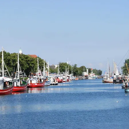 Warnemünde 14 *