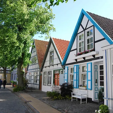 Warnemünde 14 Apartment *